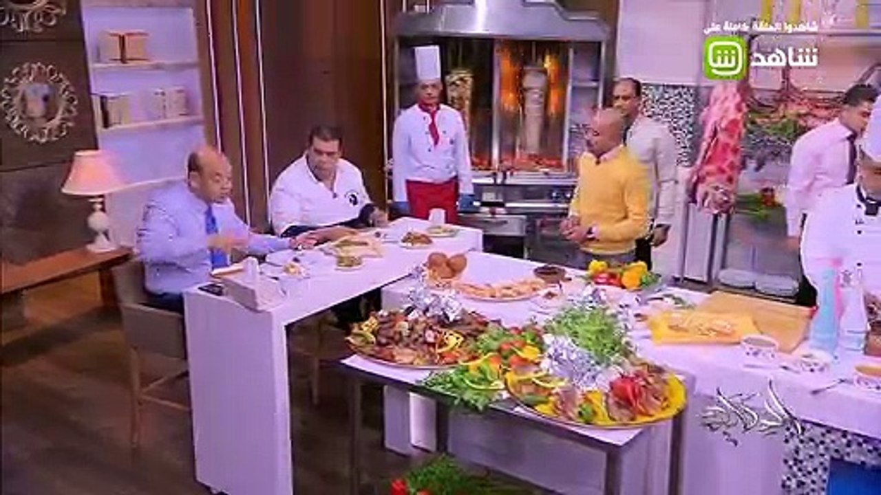 عمرو أديب لأحمد فتحي: عيب الحركات دي كان في ساندوتش شاورما هنا