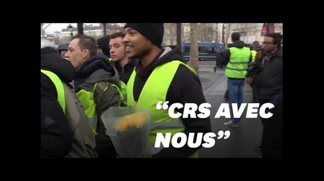 CRS avec nous : comment des gilets jaunes ont tenté de rallier les policiers