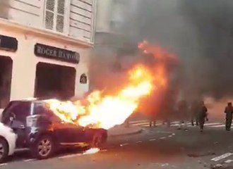 Paris'teki olaylardan çarpıcı görüntüler