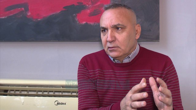 Analistet: Studentet ne tryeze per t’i dhene zgjidhje kerkesave - News, Lajme - Vizion Plus