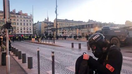 Gilets jaunes à Marseille : les affrontements reprennent sur la Canebière
