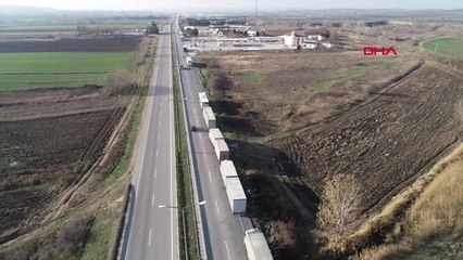 Edirne Kapıkule'de 12 Kilometre Tır Kuyruğu - Ekiyle