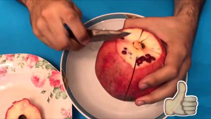 Fastest way to eat a pomegranate