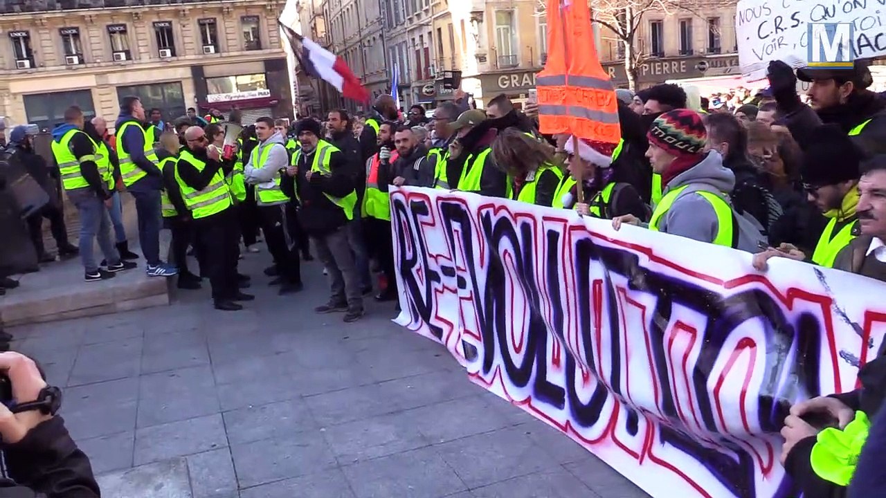 Manifestation gilets jaunes et gilets verts du 8 décembre à Marseille