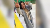 Une japonaise s'essaye au patinage !