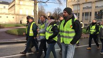 Gilets jaunes : Manifestation autour de la préfecture