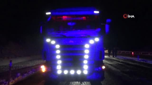 Bingöl'de Tır ile Otobüs Çarpıştı: 8 Yaralı