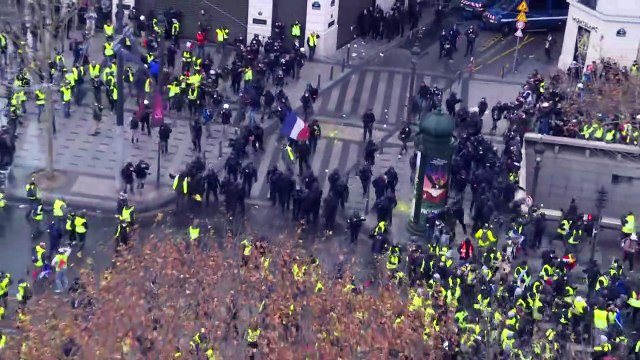 Disturbios en protestas de chalecos amarillos en Francia