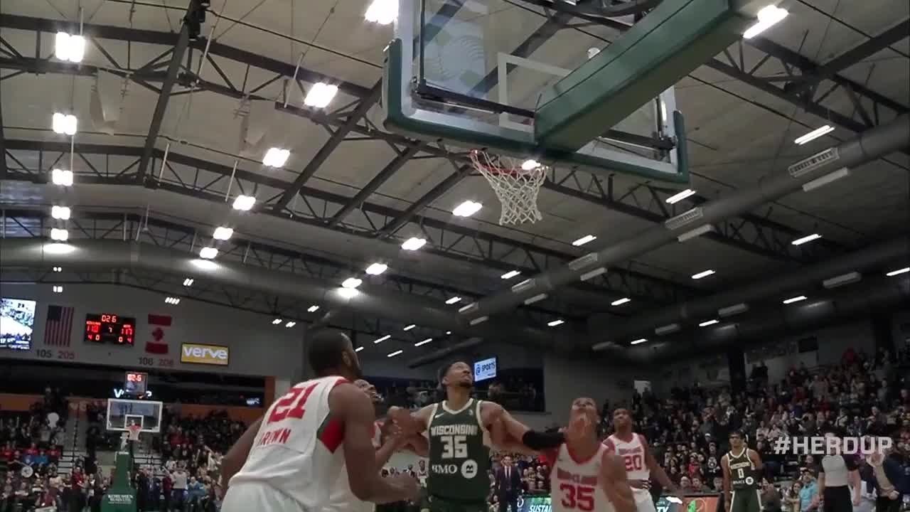 Jaylen Morris hits the shot with time ticking down