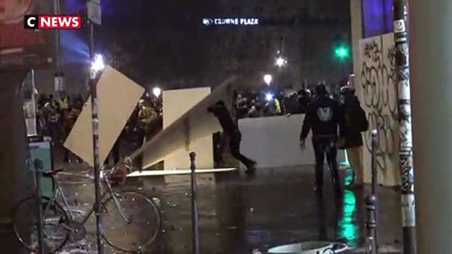 «Gilets Jaunes» : Nuit de tensions à République