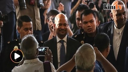 Arul Kanda tiba di mahkamah untuk didakwa