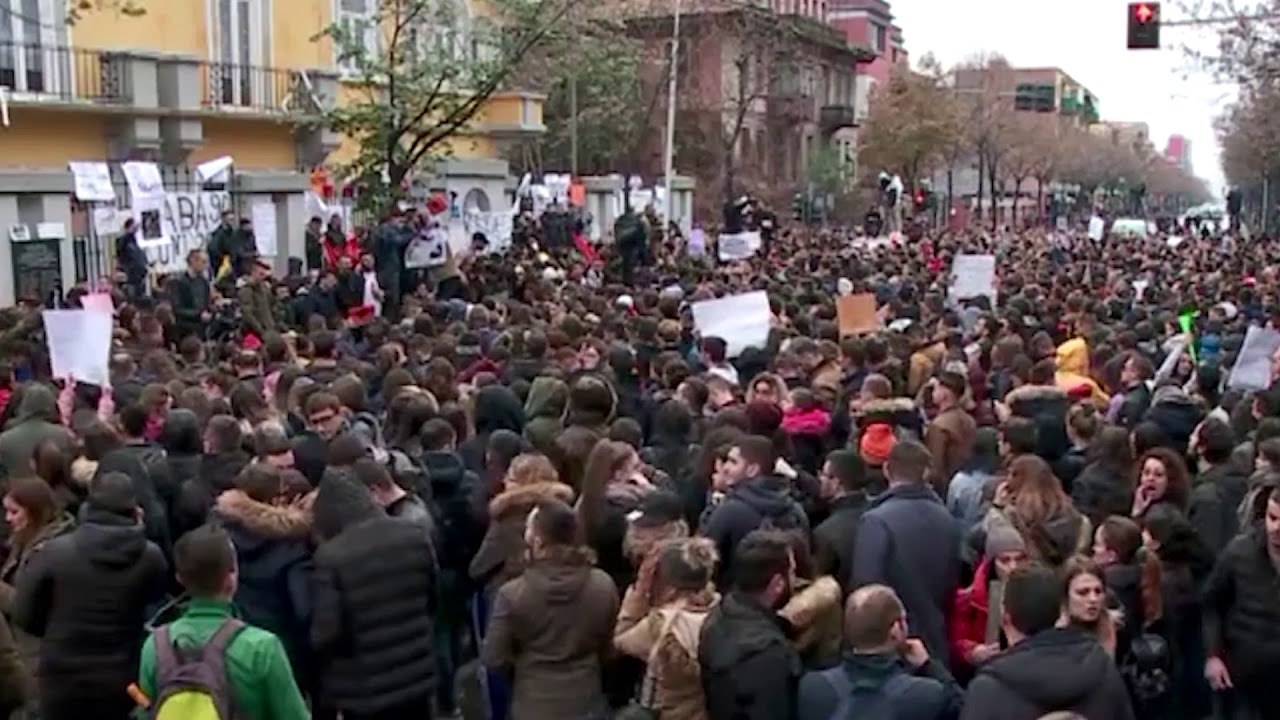 Greve urie nese nuk plotesohen kerkesat - Studentet nisin protesten