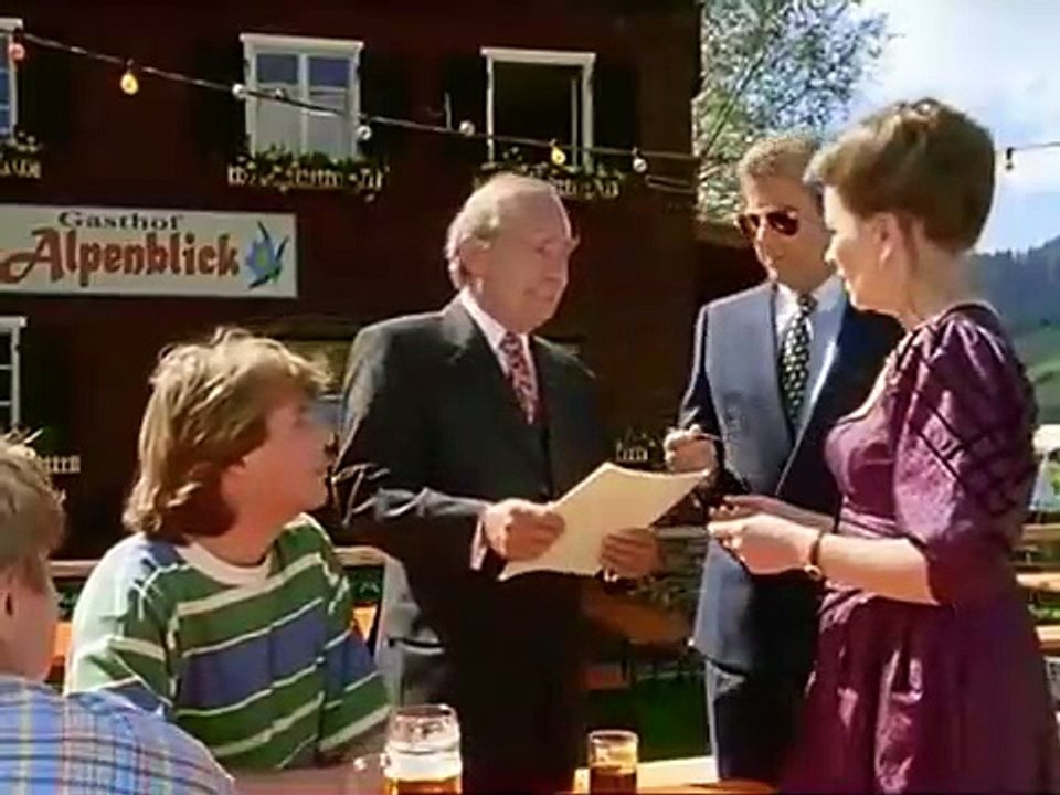 Weißblaue Geschichten  E33 - Die Rechnung, bitte! , Die Rückkehr