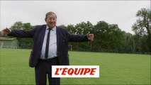 Guy Roux et la largeur du terrain - Foot - L'Equipe de Thomas (extrait)