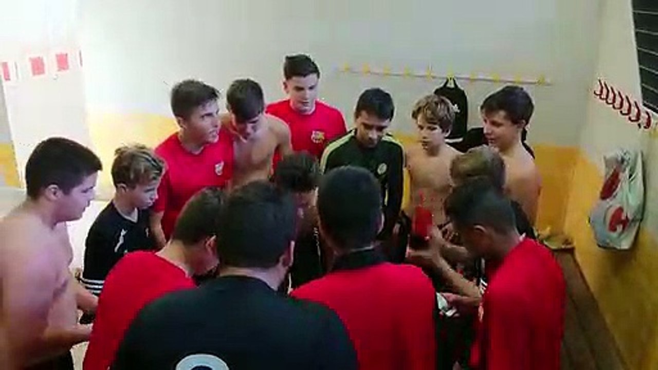 U15: Le compteur offensif explose, la joie dans les vestaires aussi!