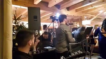 Özcan ışıklı Halay