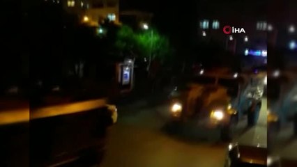 Kırıkhan'da Çocuklardan Askeri Konvoya Sevgi Seli