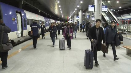 강릉선 KTX 사흘 만에 정상화...첫차부터 정상 운행 / YTN