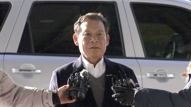 윤장현 '피의자' 신분 검찰 출석... 책임질 일 있으면 책임질 것 / YTN