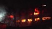 Maltepe'de 3 Katlı Plastik Fabrikasında Yangın Çıktı.