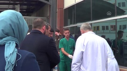 İşçileri Taşıyan Minibüse Tır Çarptı (3)