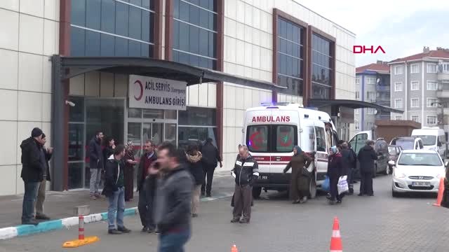 Çanakkale'de İşçi Servisi ile Tır Çarpıştı 4 Ölü, 8 Yaralı- Hastaneden Görüntüler