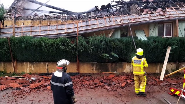 Feu d'habitation à Lux ce lundi : l'incendie se déclenche à 6 heures, les pompiers toujours sur place 2 heures plus tard