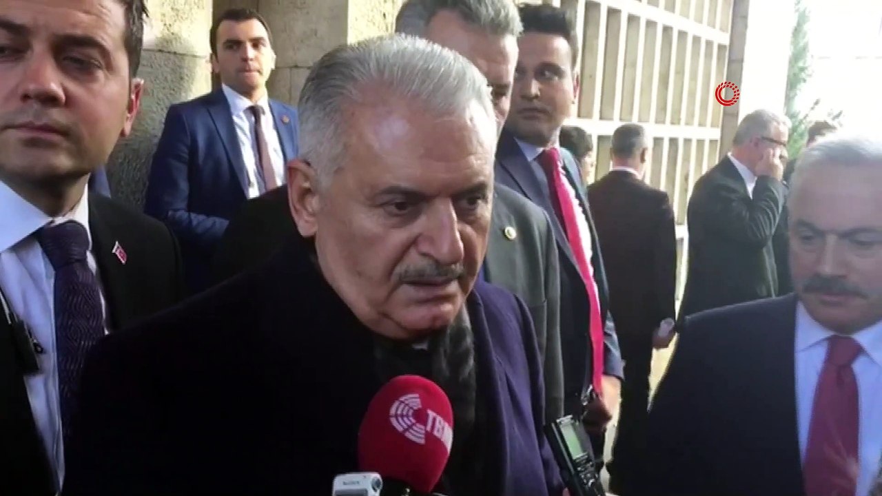 TBMM Başkanı Yıldırım, Meclis Başkanlık Divanı üyeleri ve grup başkan vekilleriyle bir araya geldi