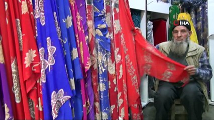 İlerleyen yaşına rağmen çalışarak hayata tutunuyor