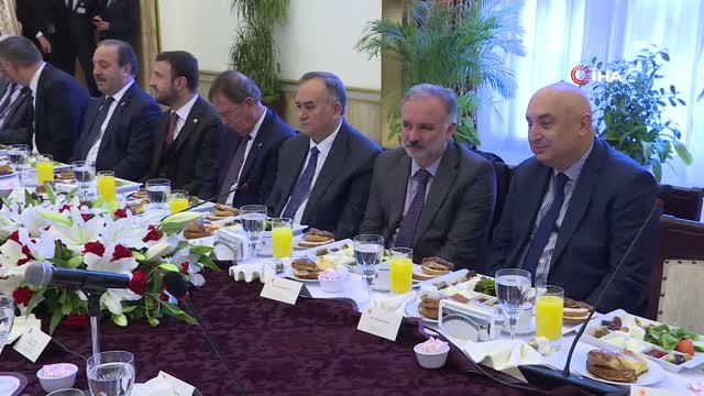 TBMM Başkanı Binali Yıldırım'ın Meclis Başkanlık Divanı Üyeleri ve Grup Başkan Vekilleriyle...