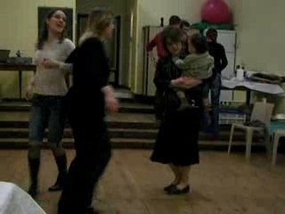 La danse des canards dans les bras de tata mily