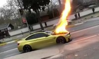 Sarıyer’de lüks otomobil alev alev yandı