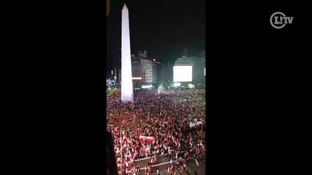Torcida do River comemora título da Libertadores com festa em Buenos Aires