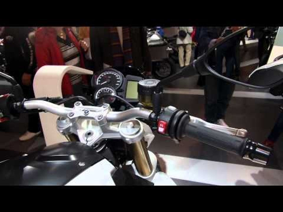 BMW F 800 R (Salón EICMA Milán 2014)