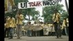 Mahasiswa Demonstrasi Menuntut Pergantian Presiden 9 Maret 1998