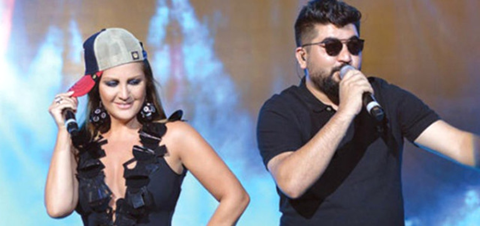 Altın Kelebek Ödül Töreni'ne Sibel Can ve Eypio'nun Düeti Damga Vurdu