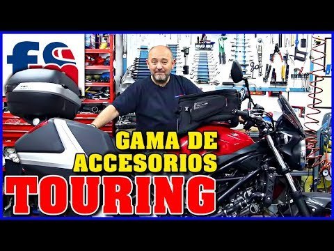 Montaje de accesorios touring de GIVI en moto naked