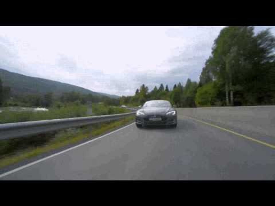 Contacto Tesla Model S