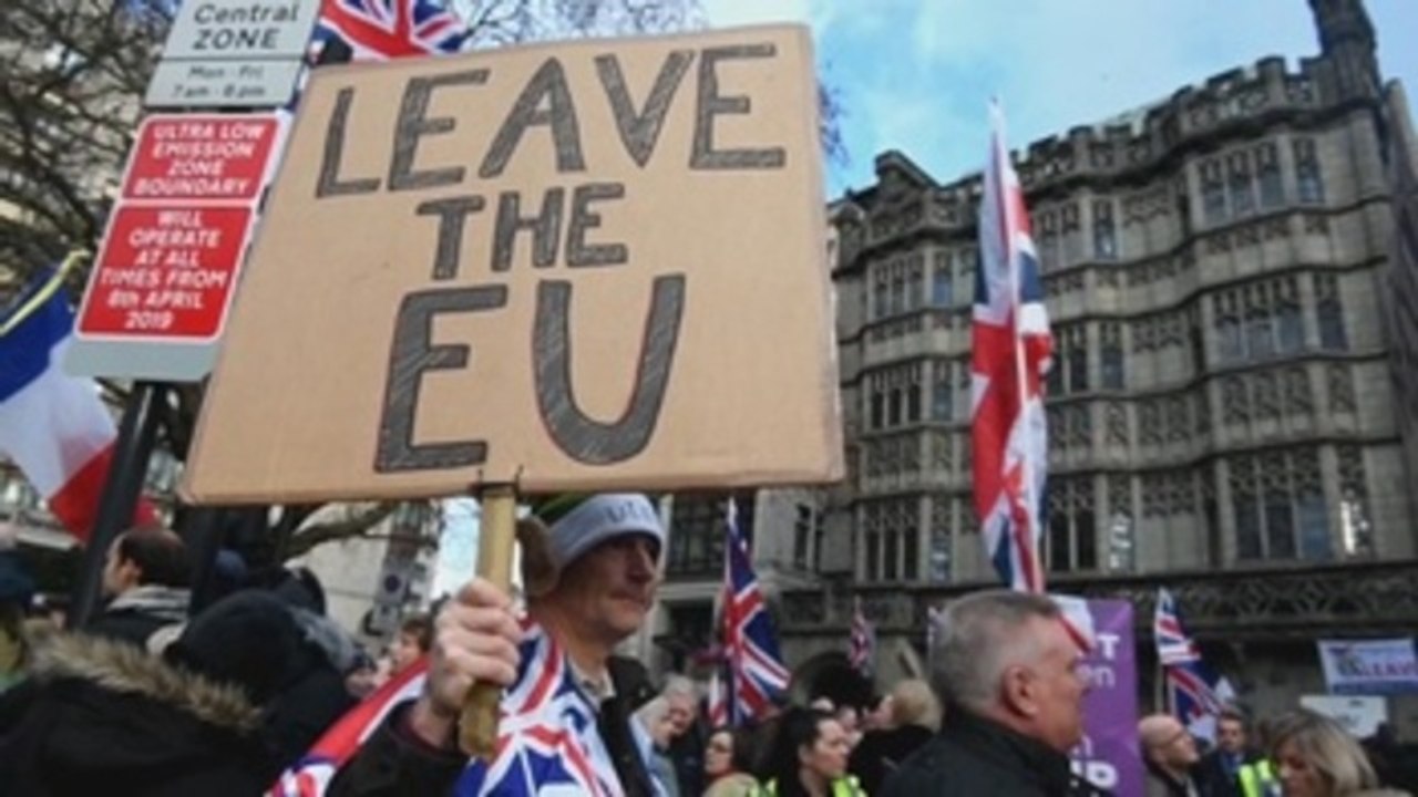 Marchas en Londres de un grupo antieuropeo y otra de laboristas