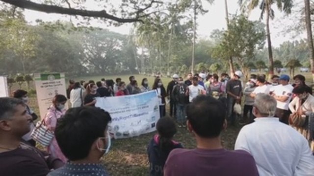 Activistas indios alzan la voz de alarma sobre polución del aire en Calcuta