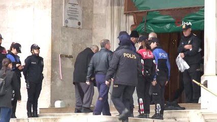 Download Video: Beşiktaş'taki Terör Saldırısında Şehit Olan Polisler İçin Fatih Camii'nde Mevlid-i Şerif Okutuldu