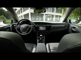 Toyota Auris Touring Sports 2015