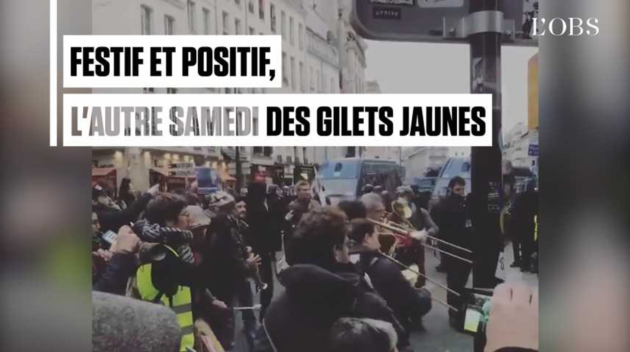 En danse et en musique, l'autre samedi des "gilets jaunes", festif et positif