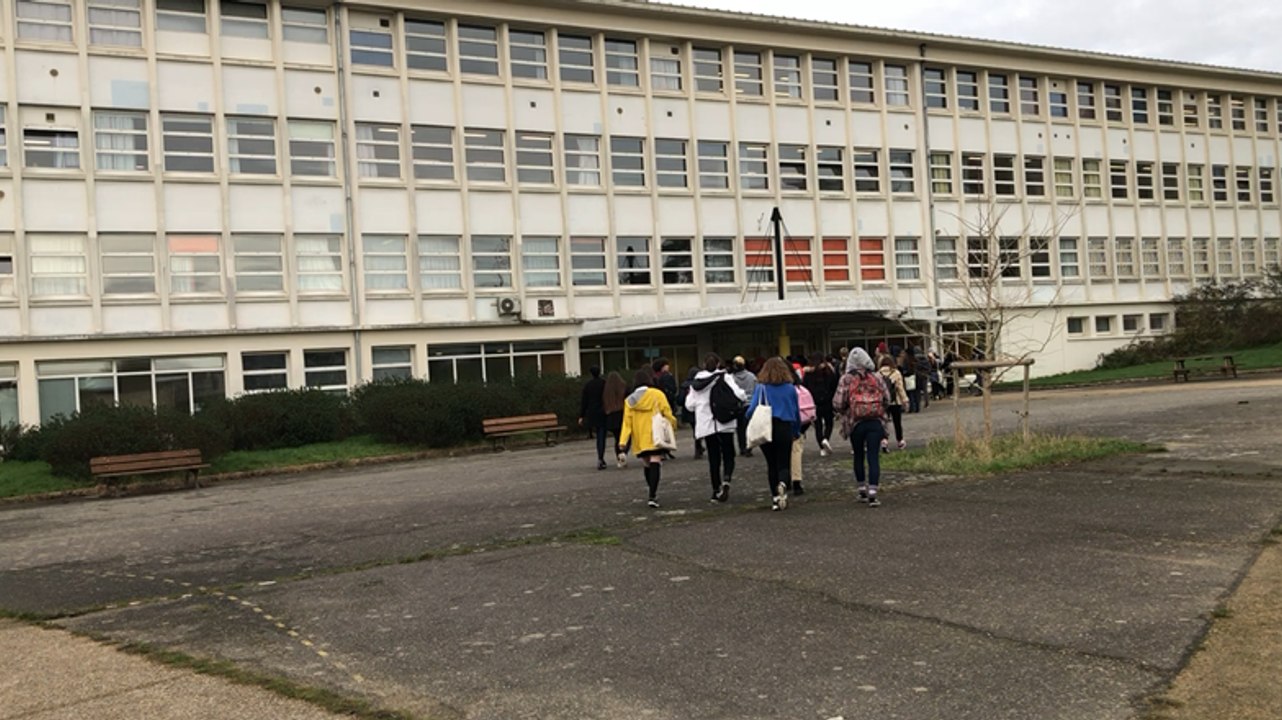 Lycées. Les manifestants trouvent portes closes à l’Iroise