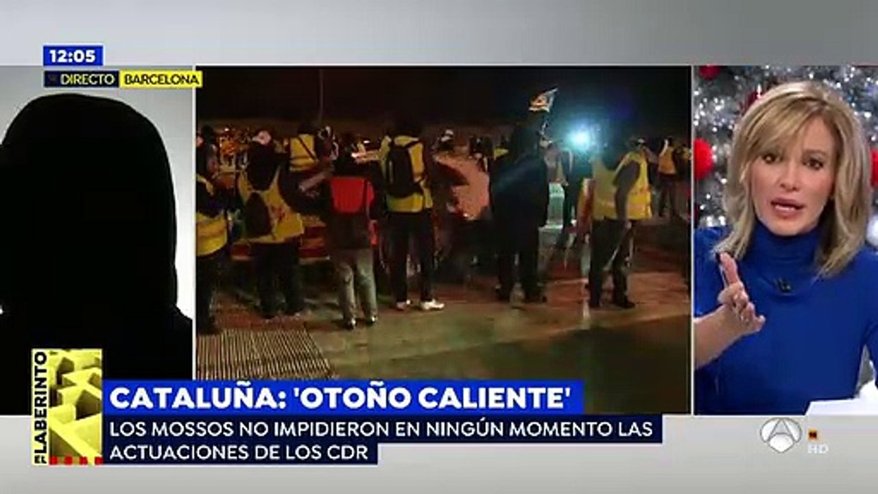 Un antidisturbio de los Mossos, sobre los cortes de la AP-7: "Se habló de la posibilidad de hacer el desalojo pero no se hizo"