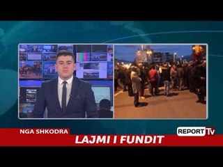 Скачать видео: Report Tv-Në Shkodër protestojnë sindikata e taksistëve, mësuesve, të prekurit nga përmbytjet