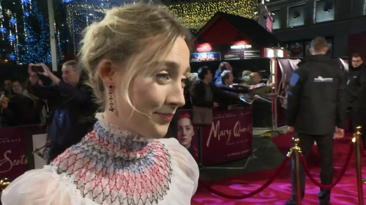 Saoirse Ronan Waited 6 Years To Play Mary Queen Of Scots Video Dailymotion 