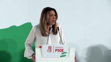 Díaz avisa de que nadie va a "poner de rodillas" al PSOE andaluz