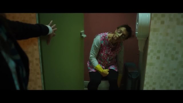 Anna and the Apocalypse (2018) Clip Bathroom Break HD