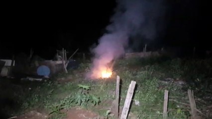 Bombeiros combatem incêndio no Jardim Veneza